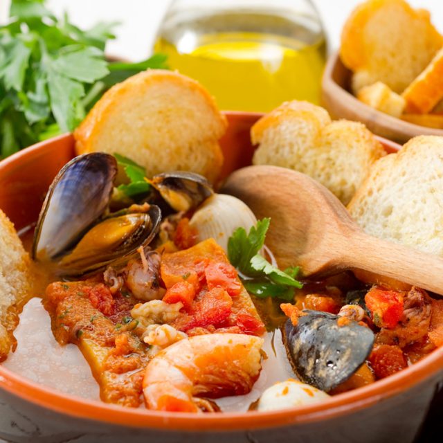 https://www.lagastronomiadiavigno.com/wp-content/uploads/2021/05/caciucco-640x640.jpeg