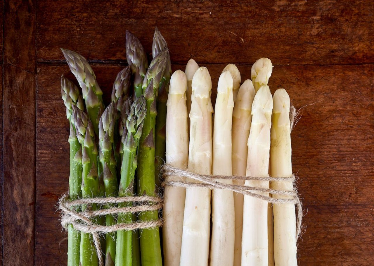 https://www.lagastronomiadiavigno.com/wp-content/uploads/2026/04/ricette-asparagi-caratteristiche-proprieta-1280x909.jpg