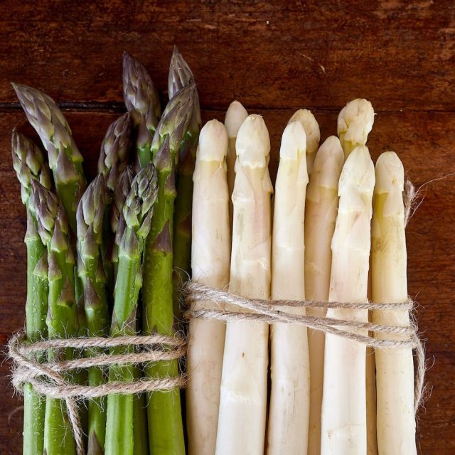 https://www.lagastronomiadiavigno.com/wp-content/uploads/2026/04/ricette-asparagi-caratteristiche-proprieta-640x640.jpg